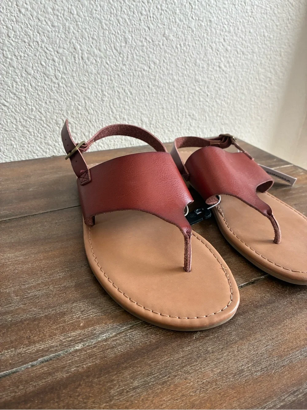Sonoma Women's Rust Brown Thong Sandals